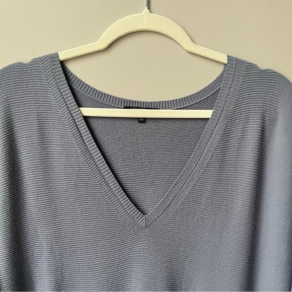 Lafayette 148 Slate Gray V-Neck Sweater Women's Small Lightweight Tunic Ribbed - Picture 5 of 11